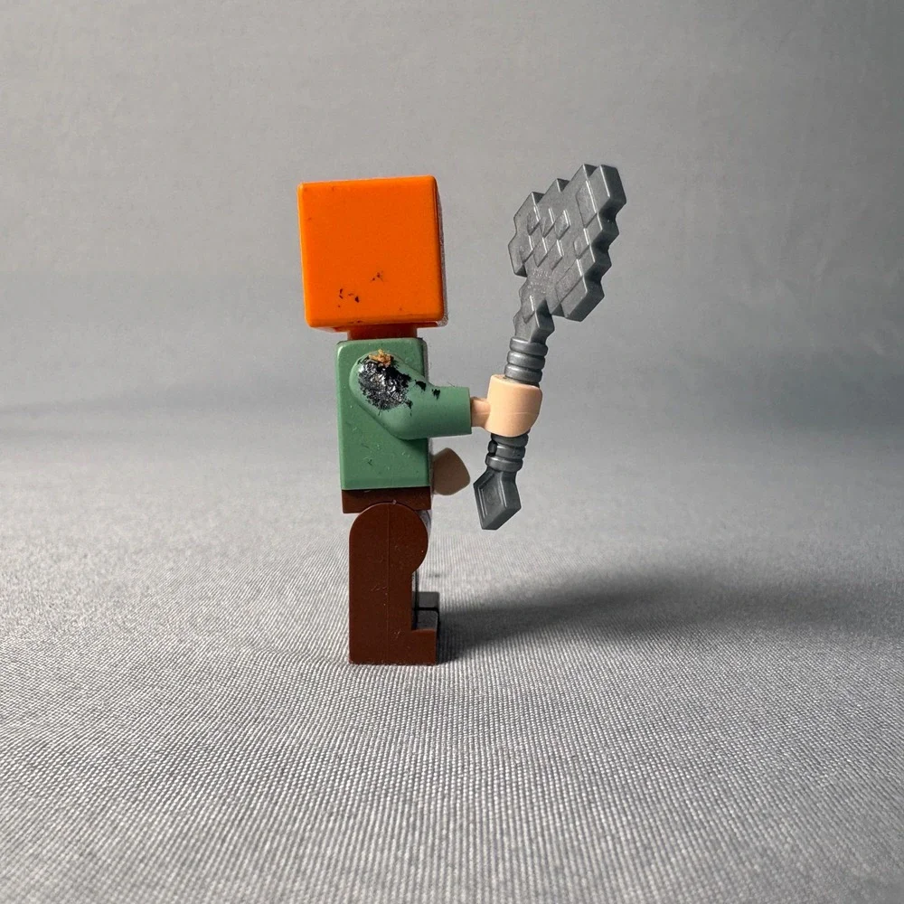 LEGO Minecraft Alex Minifigure with Stone Axe Accessory Green Tunic Brown Pants